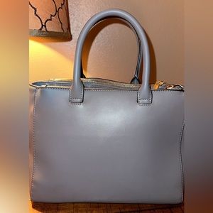 A new day grey satchel 😍